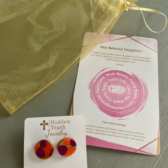 Hidden Truth Earings - Picture 7 of 7